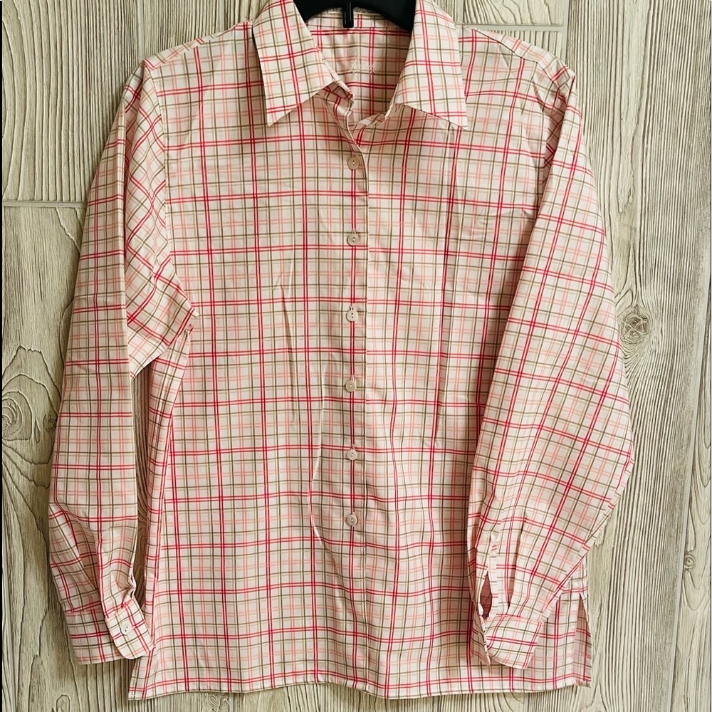Foxcroft Button Down Top SZ 8 🌸🌸